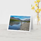 Fly Fishing in the Lakeフォトグリーティカスタムング カード (黄色い花)