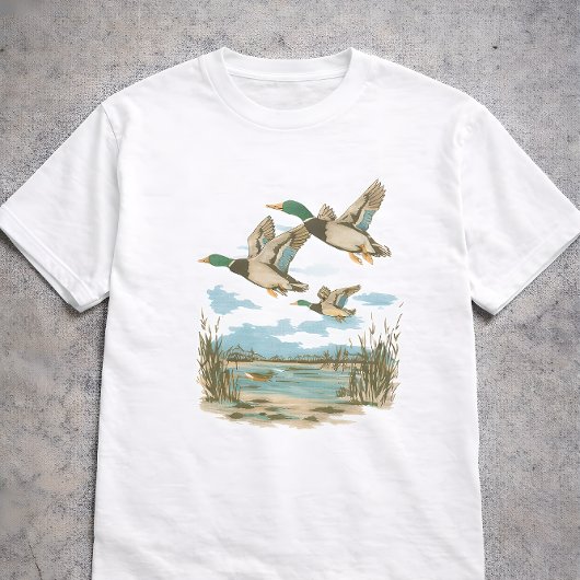 Flying Ducks Wetland Wildlife Nature Hunting Outdo Tシャツ