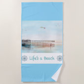 Flying High at Low Tide ビーチタオル (正面)