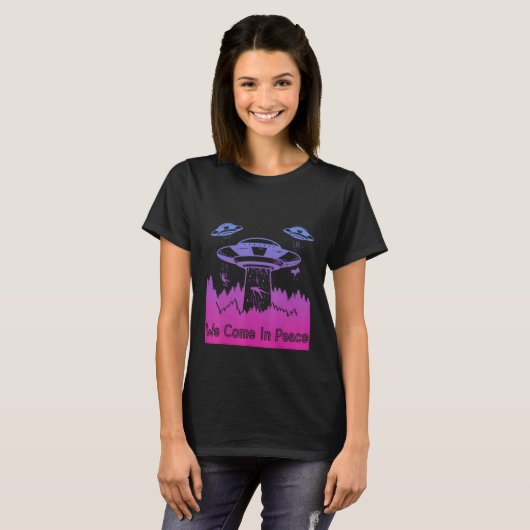 Flying Saucer UFO Astronauts are Aliens 7 Tシャツ (正面フル)