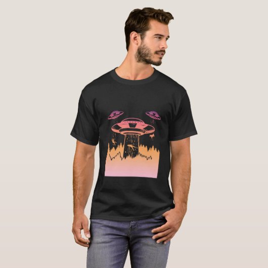 Flying Saucer UFO Astronauts are Aliens Tシャツ (正面フル)