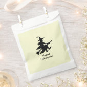 Flying Witch - イエロー - ハッピーハロウィン - パーティーグッズ袋 フェイバーバッグ (クリップ留めされた状態)