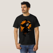 Flying Witch with Orange Moon Art Tシャツ (正面フル)