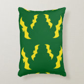 Flying Yellow Halloween Bats アクセントクッション (正面(垂直))