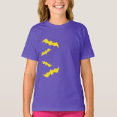 Flying Yellow Halloween Bats Tシャツ (正面)
