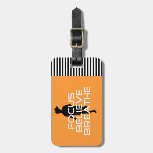 Focuは呼吸します信じます ラゲッジタグ (正面縦)