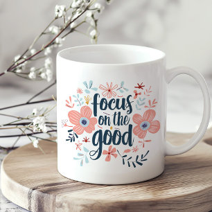 "Focus on the Good"ヴィンテージピンク色の花 コーヒーマグカップ
