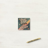 Focus On The Step In Front Of You ポストイット (デスク上)