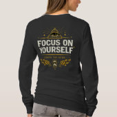Focus on Yourself – Ignore the Noise | Self Growth Tシャツ (裏面)