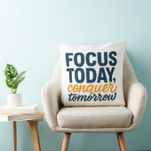 FOCUS TODAY, conquer tomorrow – モチベーション クッション (椅子)