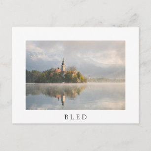 Foggy Bled Lake Sunriseの白いはがき ポストカード