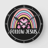 Follow Jesus Rainbow With Hearts Graphic ラウンド壁時計 (正面)