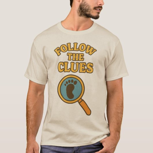 “Follow the Clues” T-Shirt Tシャツ (正面)