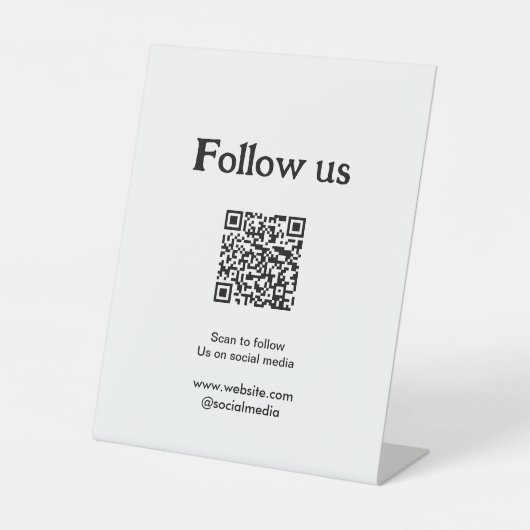 Follow us on social media scan QR code to follow  台座サイン (正面)