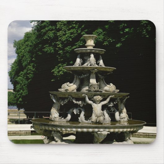 Fontaine de la Pyramide マウスパッド (正面)