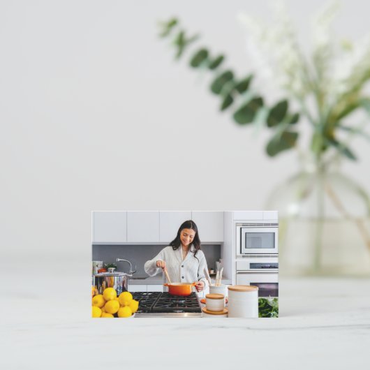 Food Influencer Content Creator写真QRコード 名刺 (スタンド正面)