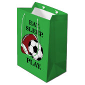 Football Soccer Player Coach Birthday ミディアムペーパーバッグ (裏面アングル)