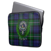 Forbes Scottish Clan Tartan and Crest  ラップトップスリーブ (正面左)
