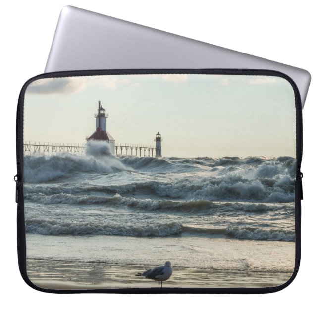 Force Behind美しい ラップトップスリーブ (正面)