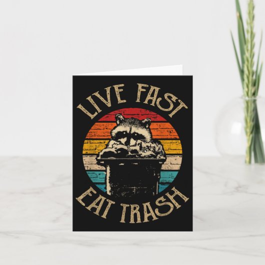 Forest Camper Gifts Live Fast Eat Trash Uni-adults カード (正面)