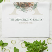 Forest Green Wreath Monogram Home Accent キッチンタオル (折り畳み)