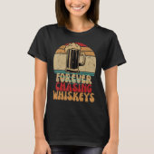 Forever Chasing Sunset Retro  Beer  Groovy Tシャツ (正面)