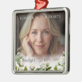 Forever In Our Hearts White Roses Remembrance メタルオーナメント (左)