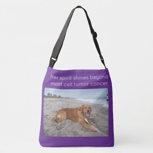 Forever Loved Mast Cell Tumor Tribute クロスボディバッグ (裏面)