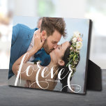 FOREVER Script Easel Back Photo Frameless フォトプラーク<br><div class="desc">この魅力的卓上の写真プラークは、あなたの写真のフレームレスディスプレイのための組み込みイーゼルをお気に入りの持つ。美しい白いスクリプトにFOREVERという単語（削除または変更が可能）と含めるその他の情報を備えている。贈り物や自分の与えために記念品を作りなさい。</div>