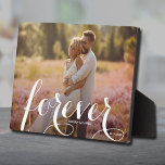 FOREVER Script Easel Back Photo Frameless フォトプラーク<br><div class="desc">この卓上魅力的写真プラークは、あなたの写真のフレームレスディスプレイのための組み込みイーゼルをお気に入りの持つ。美しい白い台本にFOREVERという言葉を載せ、あなたの名前と日付結婚を書く。写真の記念品を作お気に入りの成す与える。</div>