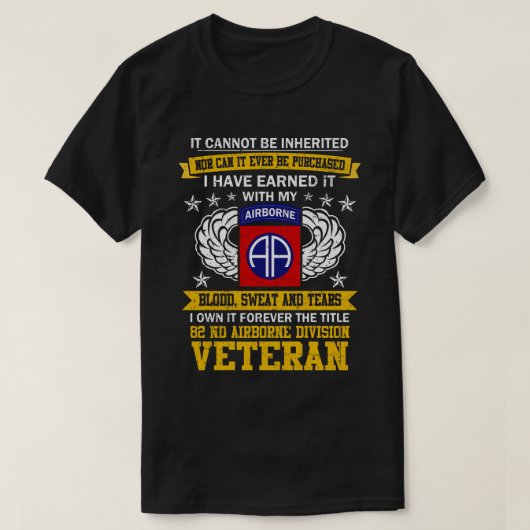 Forever The Title 82Nd Airborne Division Veteran Tシャツ (デザイン正面)