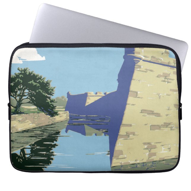 Fort Marionを見せるヴィンテージ旅行ポスター ラップトップスリーブ (正面)