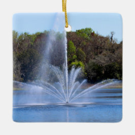 Fountain On A Pond セラミックオーナメント