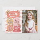 Four Ever Groovyデイジー4th誕生日パーティー写真 招待状 (正面)