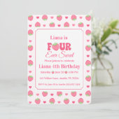 Four Ever Sweet ピンクいちご女子4歳の誕生日 招待状 (スタンド正面)