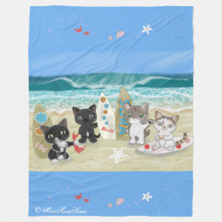 Four Surfing cats on the beach フリースブランケット