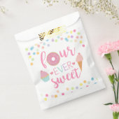 Fourever Sweet Birthday Favor Bags フェイバーバッグ (封をした状態)