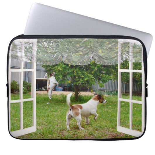 Fox Terriers Play Outside My Window, Laptop Sleeve ラップトップスリーブ (正面)