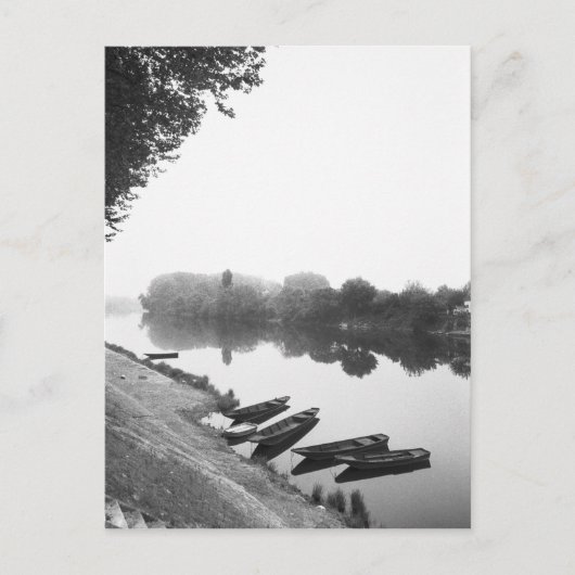 FRANCE, Touraine, The Loire: CHINON Bots along ポストカード (正面)