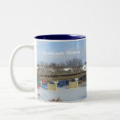 Frankenmuthミシガン州の屋根付橋 ツートーンマグカップ (左)