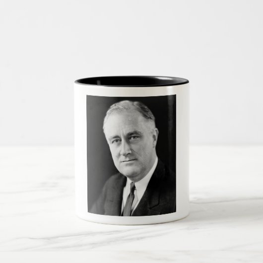 Franklin Delano Roosevelt ツートーンマグカップ (中央)