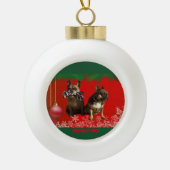 Französische Bulldogge Frohe Weihnachten Bulldog セラミックボールオーナメント (正面)
