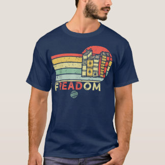 Freadom I禁止読本ヴィンテージおもしろい虫 Tシャツ