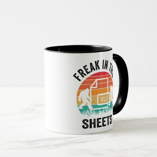 FREAK IN THE SHEETS SASQUATCH RETRO SUNSET マグカップ (正面右)