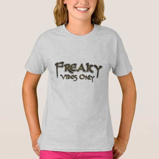 "Freaky Vibes Only"-dgn1 by Maaya Prints, Kids' Tシャツ (正面)