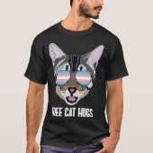 Free Cat Hugs  Cat Trans Pride Tシャツ (正面)