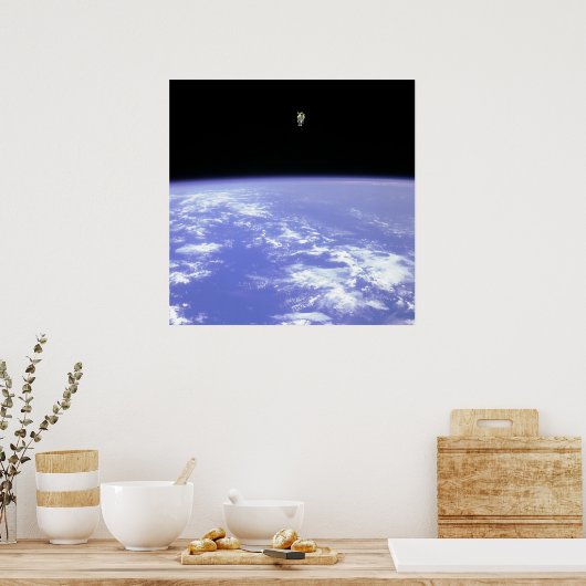 Free-flying Astronaut ポスター (キッチン)