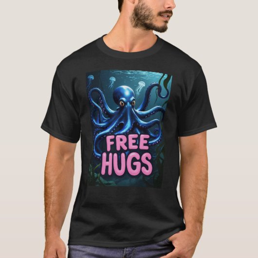 FREE HUGS （8腕= 4倍愛）タコおもしろいコ Tシャツ (正面)