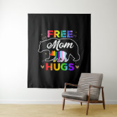 Free Mom Hugs タペストリー (インサイチュ)