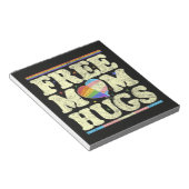Free Mom Hugs Lgbt Pride ノートパッド (アングル)